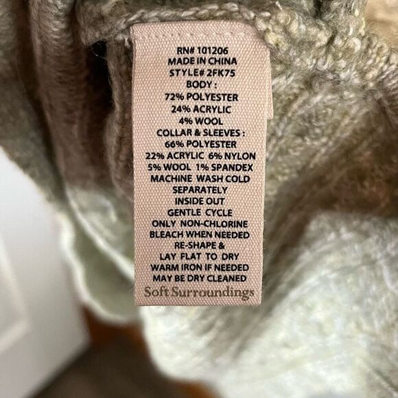 NWT Soft Surroundings ”Alena” Long Line Cable-knit Sage Green Sweater Size Mediu - Picture 10 of 10
